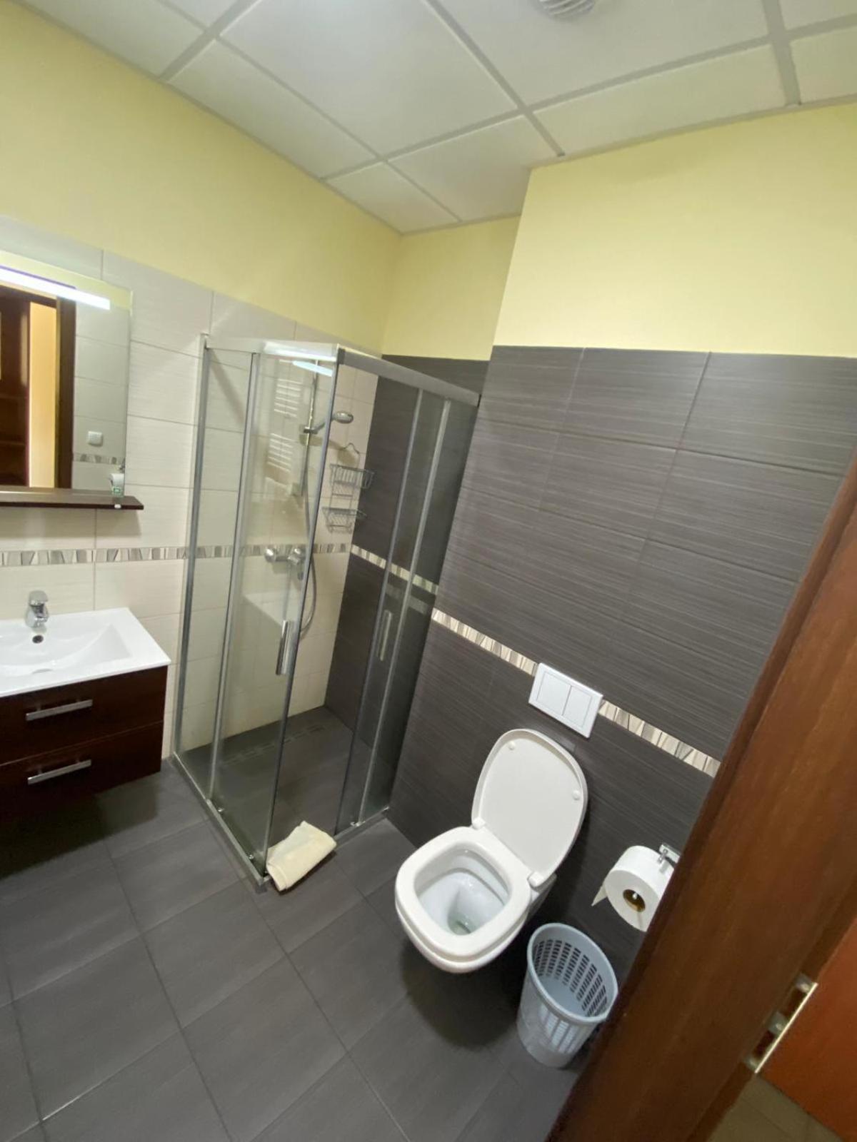 Koi Restaurant And Guest House Zory Luaran gambar