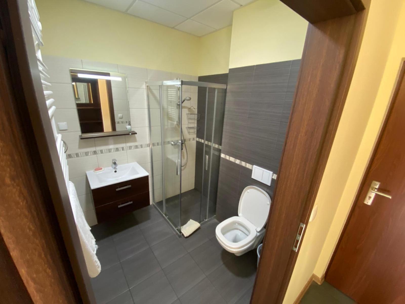 Koi Restaurant And Guest House Zory Luaran gambar
